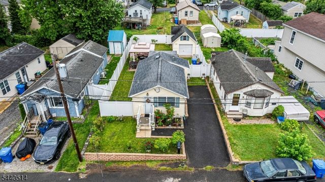 77 Pacific Blvd, Old Bridge Twp., NJ 07735