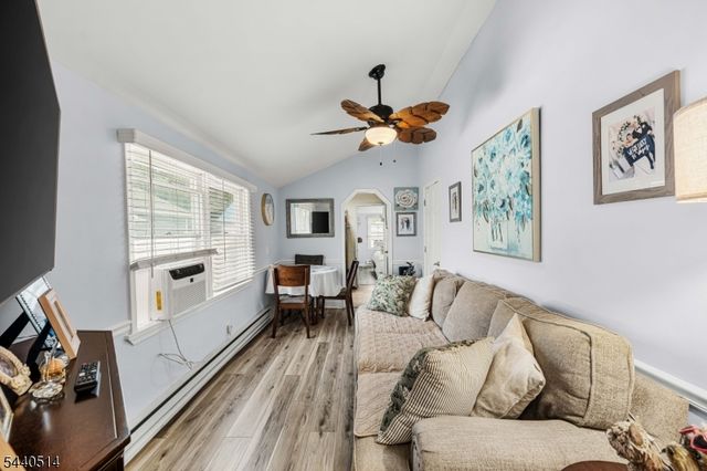 77 Pacific Blvd, Old Bridge Twp., NJ 07735