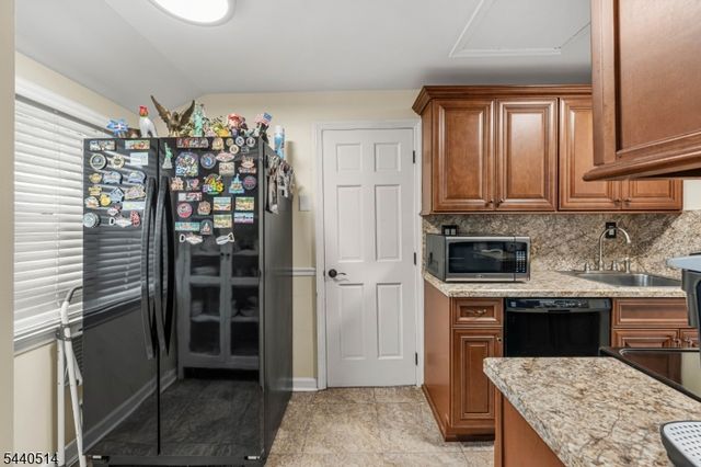 77 Pacific Blvd, Old Bridge Twp., NJ 07735