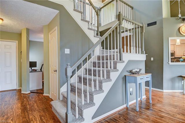 108 Westview DR, Hampton, VA 23666