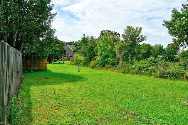 108 Westview DR, Hampton, VA 23666