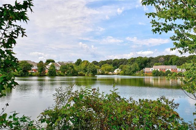 108 Westview DR, Hampton, VA 23666