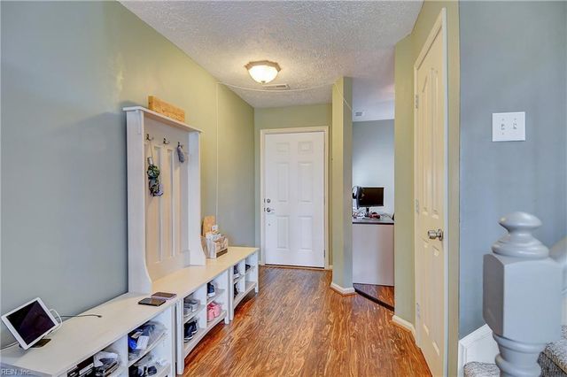 108 Westview DR, Hampton, VA 23666
