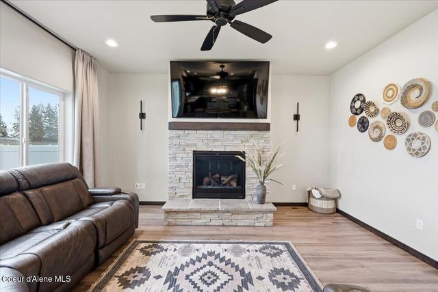 2678 N Neptune ST, Post Falls, ID 83854