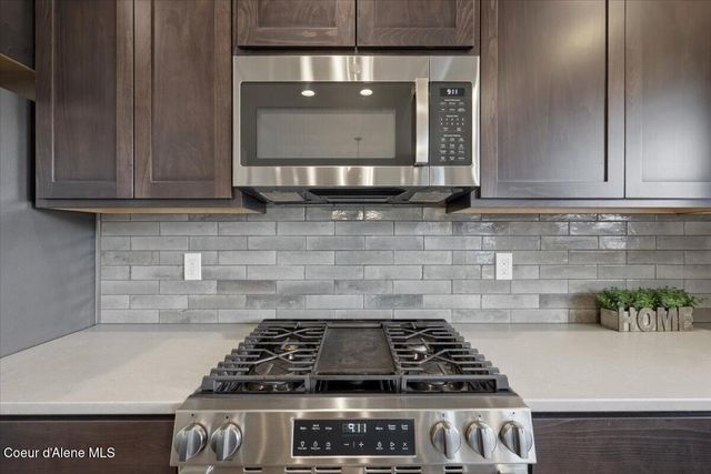 2678 N Neptune ST, Post Falls, ID 83854