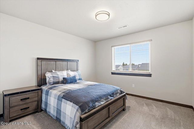 2678 N Neptune ST, Post Falls, ID 83854