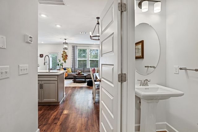 2741 Gossett Trl, Nashville, TN 37221