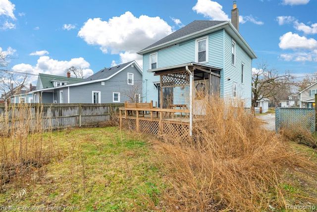 729 13th Street, Port Huron, MI 48060