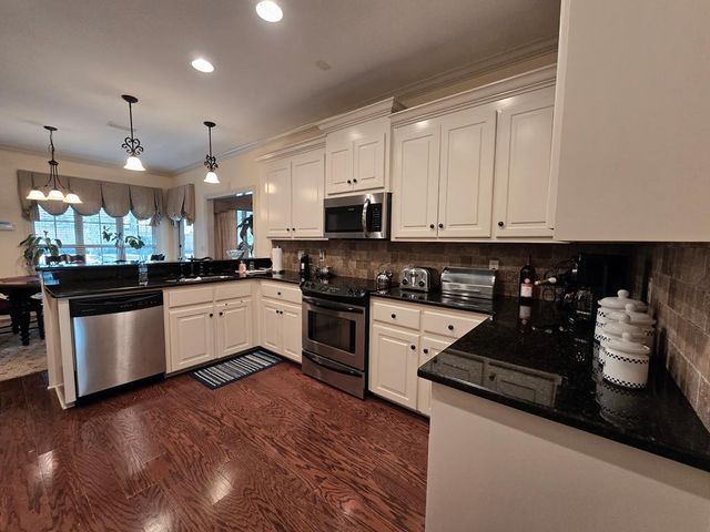 621 Prestwick, Dothan, AL 36305