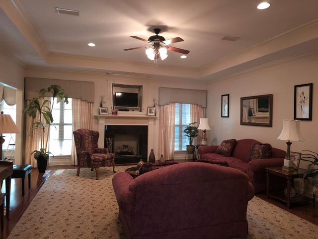 621 Prestwick, Dothan, AL 36305