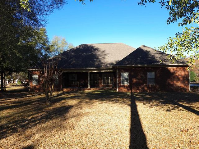 621 Prestwick, Dothan, AL 36305