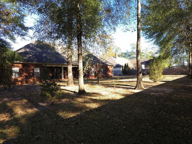 621 Prestwick, Dothan, AL 36305
