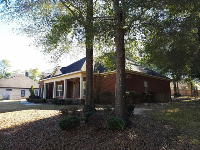 621 Prestwick, Dothan, AL 36305
