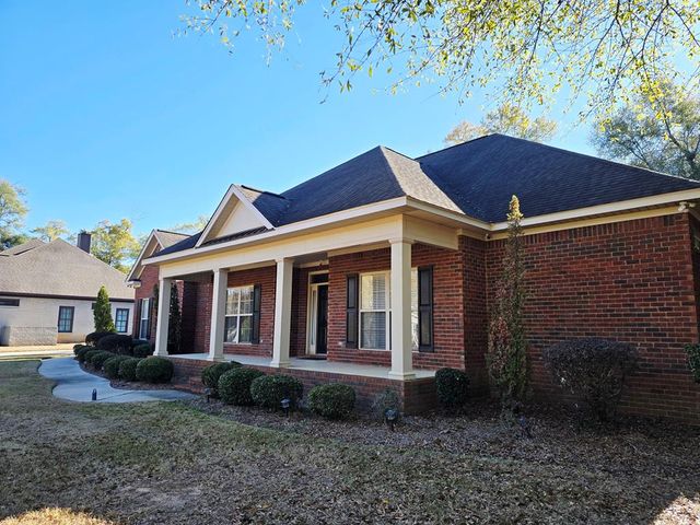 621 Prestwick, Dothan, AL 36305