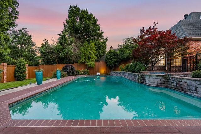14908 Bellbrook Drive, Addison, TX 75254