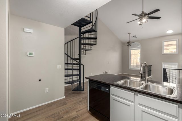 2639 S HARMONY Avenue, Gilbert, AZ 85295
