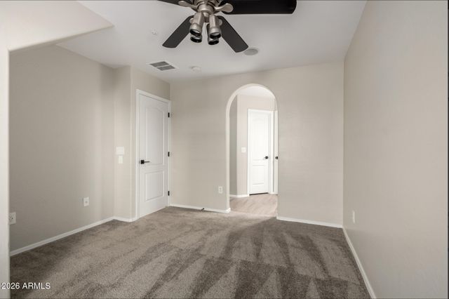 2639 S HARMONY Avenue, Gilbert, AZ 85295