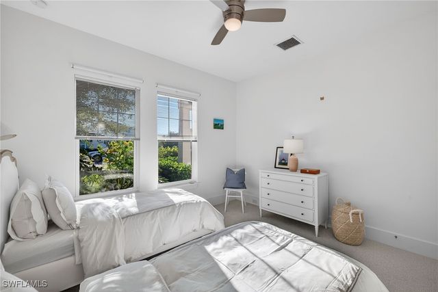 14835 Dockside LN, Naples, FL 34114