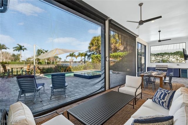 14835 Dockside LN, Naples, FL 34114