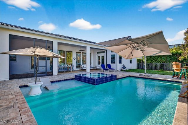 14835 Dockside LN, Naples, FL 34114