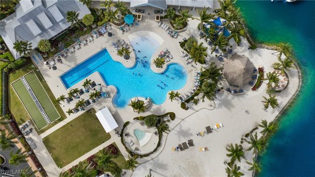 14835 Dockside LN, Naples, FL 34114