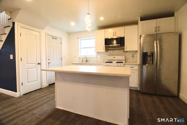 42 Union Street, Stamford, CT 06906