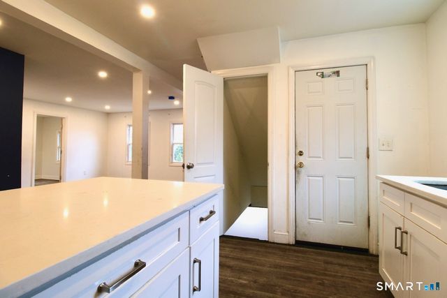 42 Union Street, Stamford, CT 06906