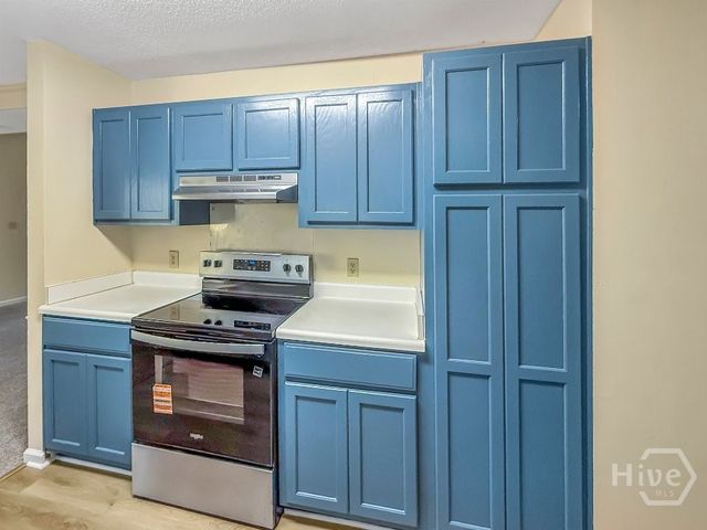 1154 N Plantation Parkway, Macon, GA 31220