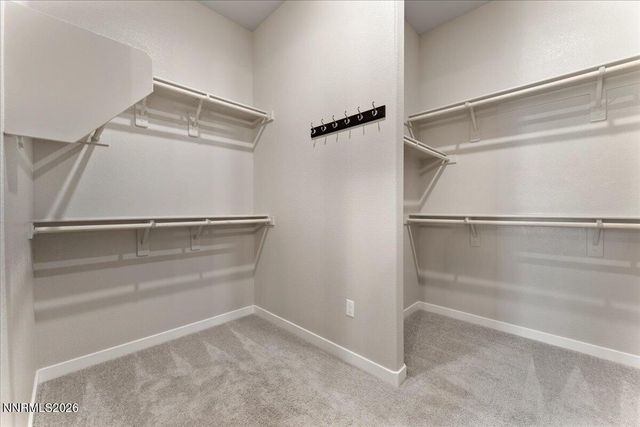 1227 Silver View Circle, Sparks, NV 89436