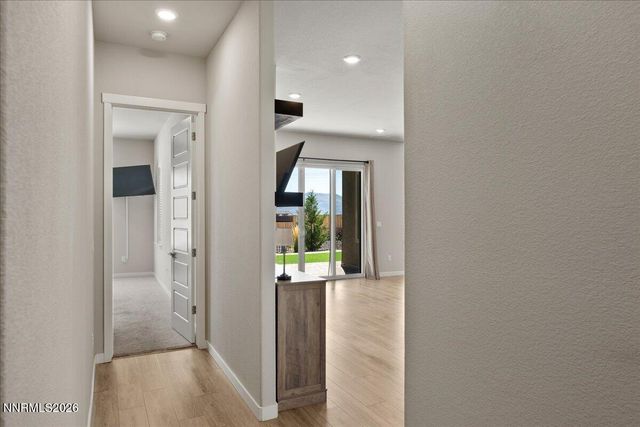 1227 Silver View Circle, Sparks, NV 89436