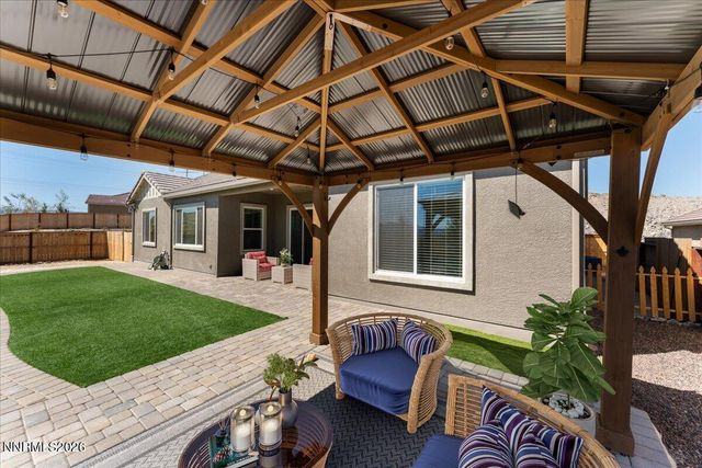 1227 Silver View Circle, Sparks, NV 89436