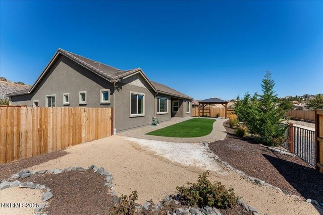 1227 Silver View Circle, Sparks, NV 89436