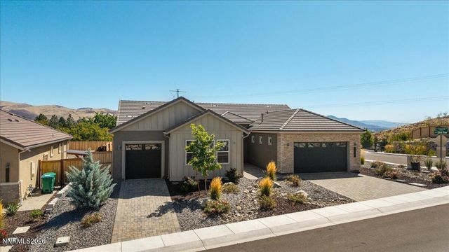 1227 Silver View Circle, Sparks, NV 89436