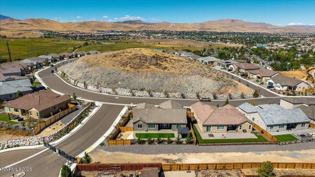 1227 Silver View Circle, Sparks, NV 89436