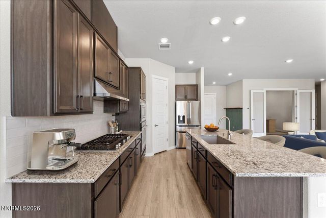 1227 Silver View Circle, Sparks, NV 89436