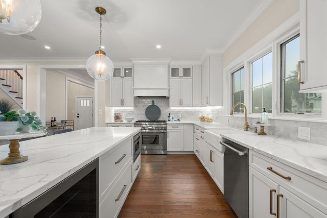 106 Horrigan Drive 21, Dedham, MA 02026