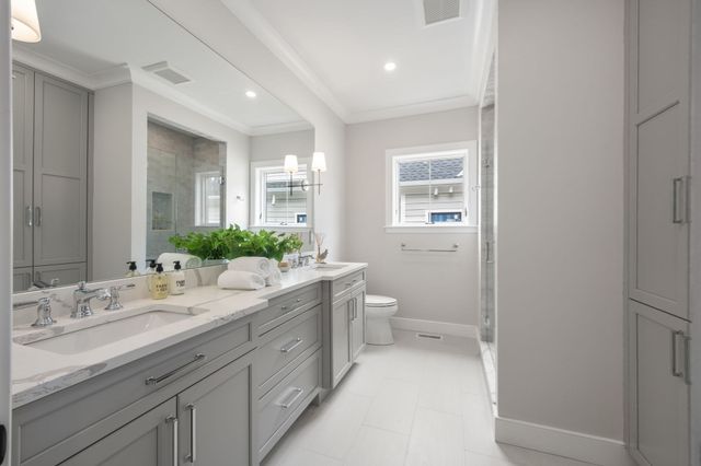 106 Horrigan Drive 21, Dedham, MA 02026