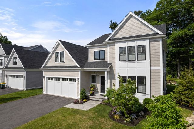 106 Horrigan Drive 21, Dedham, MA 02026