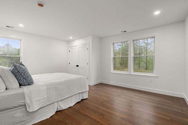 106 Horrigan Drive 21, Dedham, MA 02026