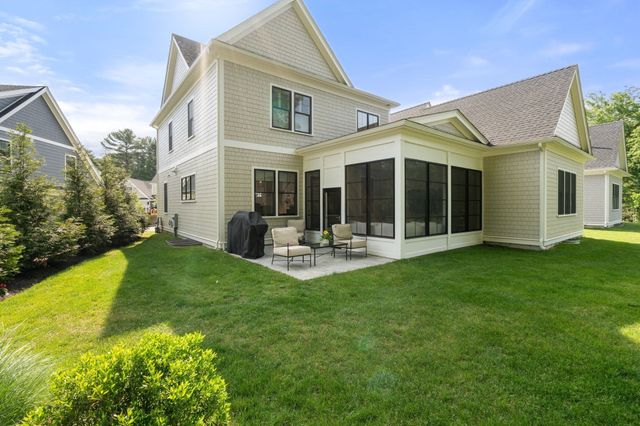106 Horrigan Drive 21, Dedham, MA 02026