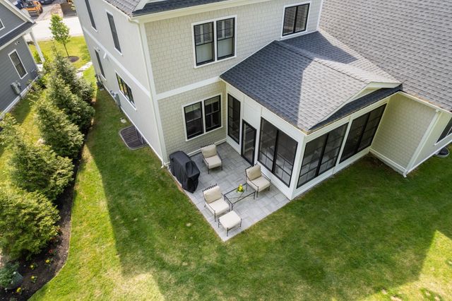 106 Horrigan Drive 21, Dedham, MA 02026