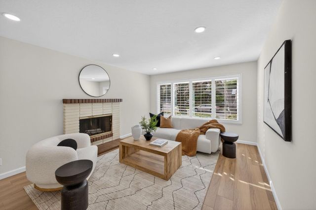 2733 Winfield Drive, Mountain View, CA 94040