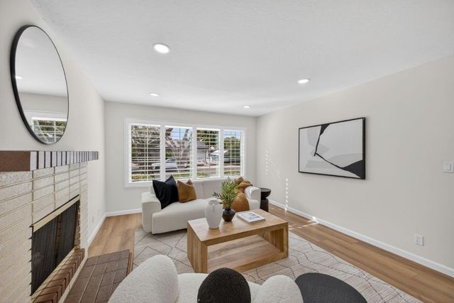 2733 Winfield Drive, Mountain View, CA 94040