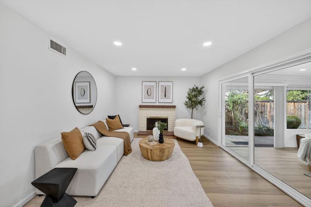 2733 Winfield Drive, Mountain View, CA 94040