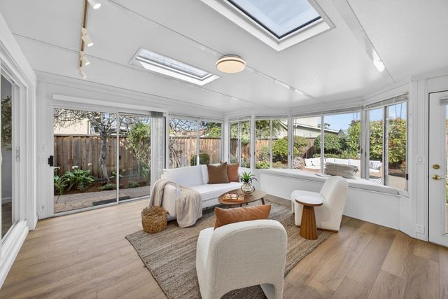 2733 Winfield Drive, Mountain View, CA 94040