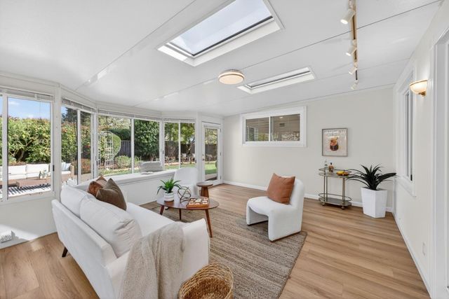 2733 Winfield Drive, Mountain View, CA 94040