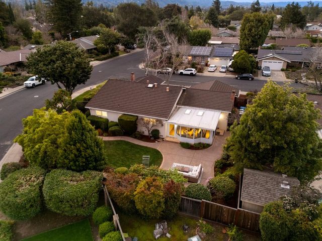 2733 Winfield Drive, Mountain View, CA 94040