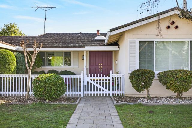 2733 Winfield Drive, Mountain View, CA 94040