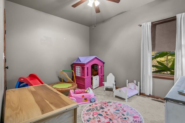 1113 Burns Hill Rd, Lobelville, TN 37097