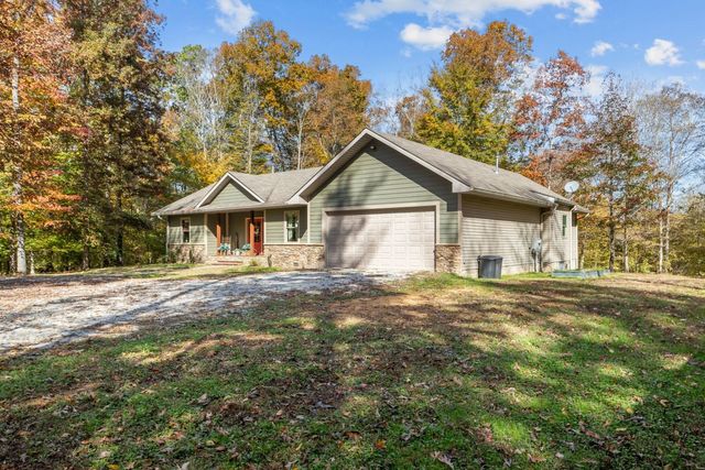1113 Burns Hill Rd, Lobelville, TN 37097